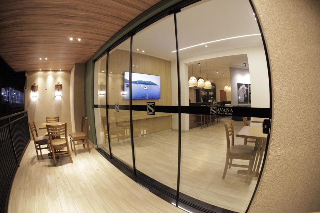 Savana Park Hotel Andradina Екстер'єр фото